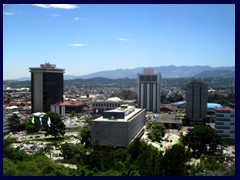 Centro Cultural towards Plaza Municipal